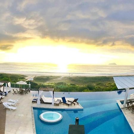 Bali Beach Home Club Rogga Beira Mar - Balneario ปิซาร์รัส ภายนอก รูปภาพ